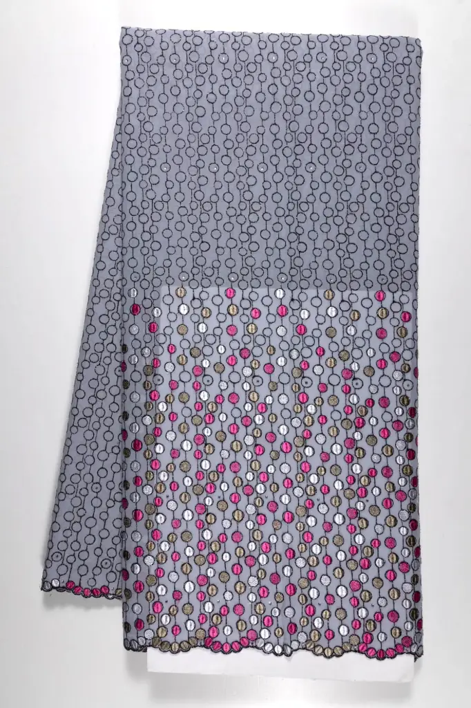 Embroidered Border with Strass
